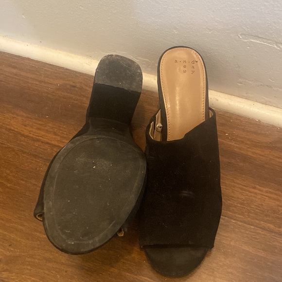 Chunky peep toe clog - Picture 3 of 3